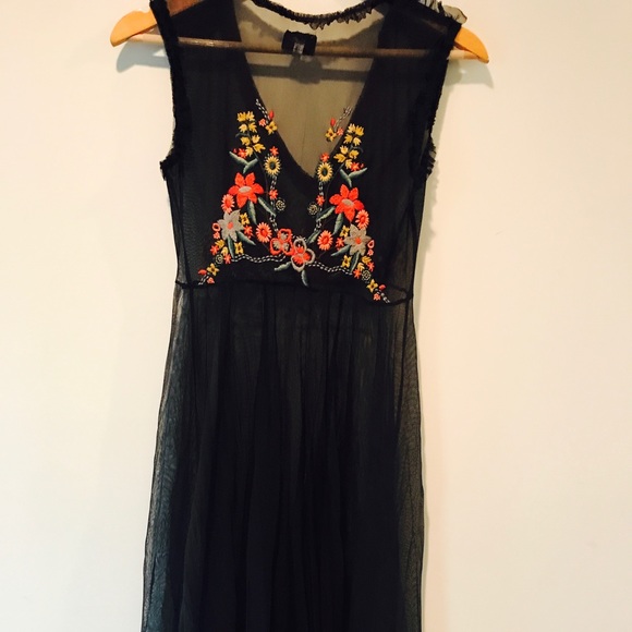 Biya vintage bouquet dress - Picture 2 of 8